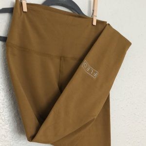 FLEO-El Toro 25" size SMALL- Golden